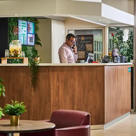 Hotel Campanile Paris Sud - Porte D'orleans - Arcueil